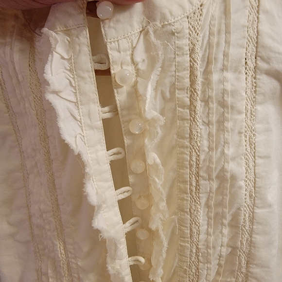 Cream button up shirt(SOLD elsewhere) - Picture 3 of 4